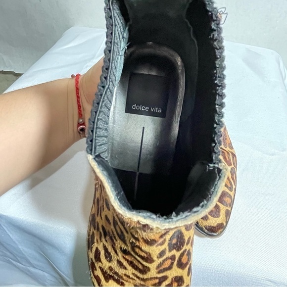 Dolce Vita Leopard print calf hair Chelsea boots 6.5 - Picture 5 of 7